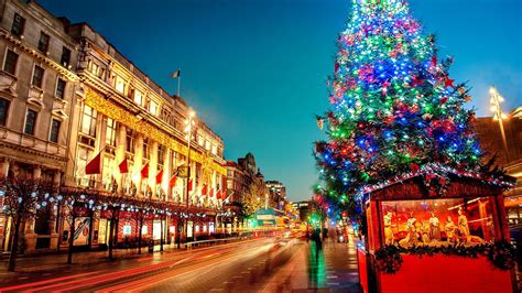 Christmas in Ireland .
